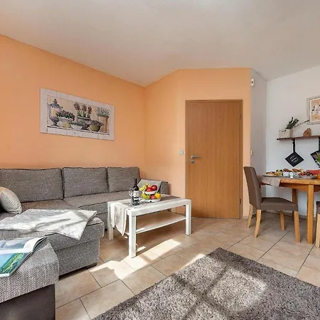 Strandferienwohnung Trixi 2 Daire